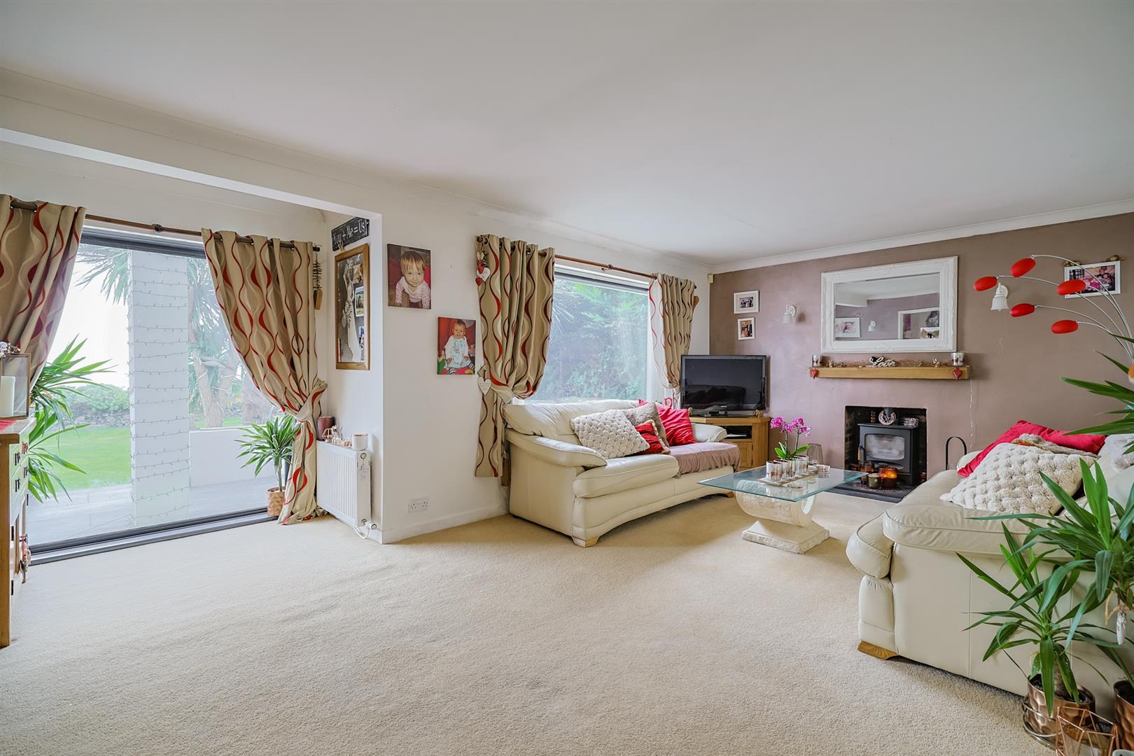 East Cliff, Pennard, Swansea, SA3 2AS